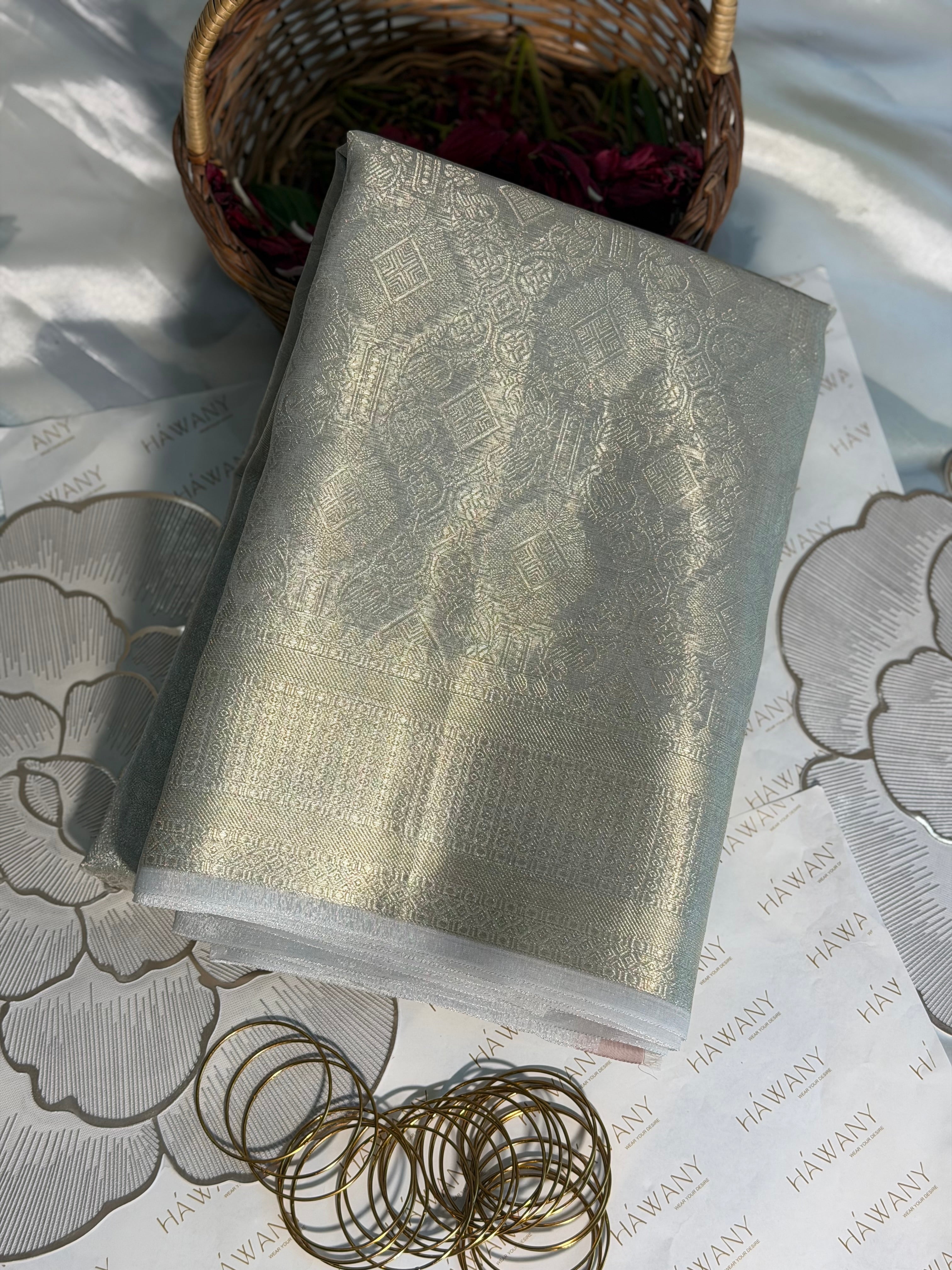 NOEL - Tissue silk with Maroon Blouse