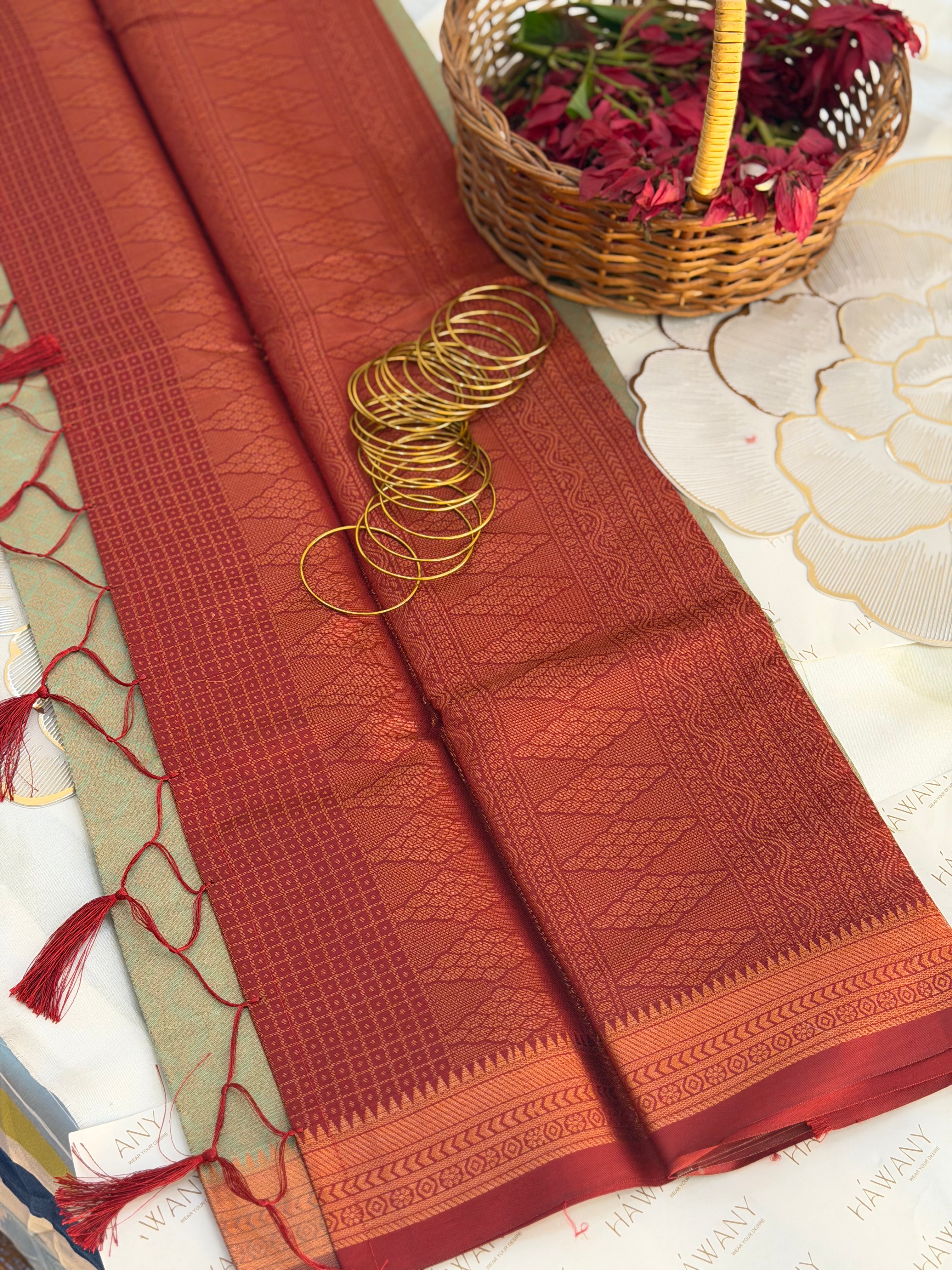 TARA- PISTA GREEN AND MAROON